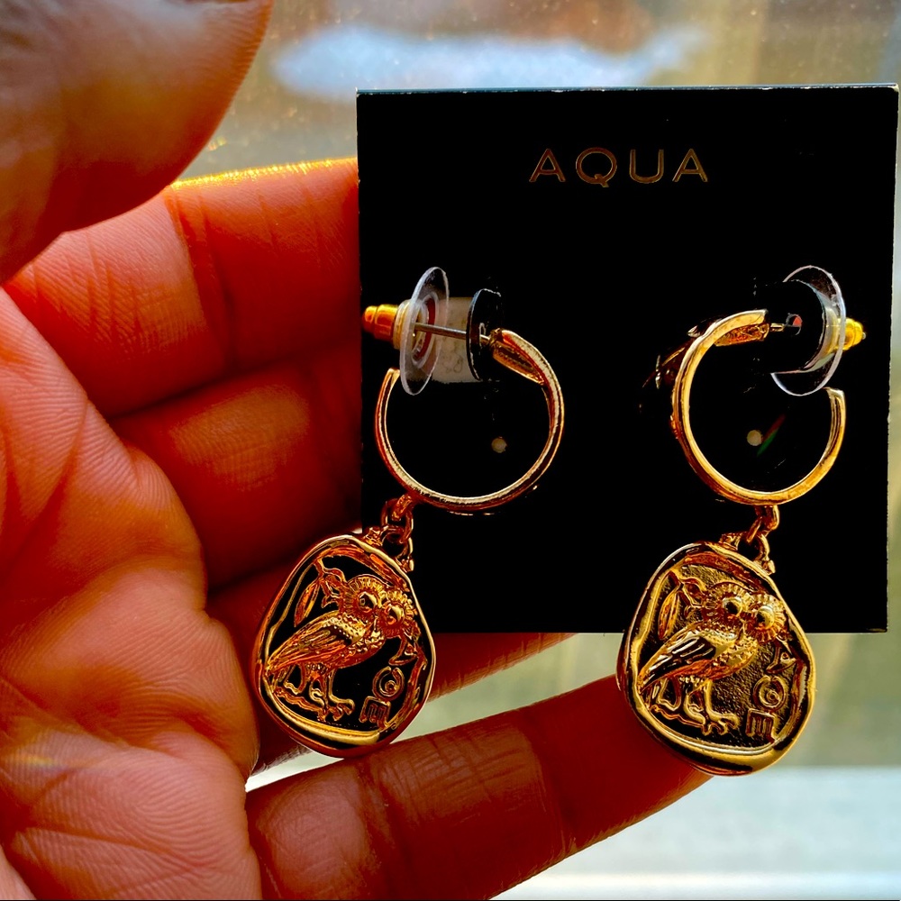 Bloomingdale’s Aqua Owl drop earrings gold plated